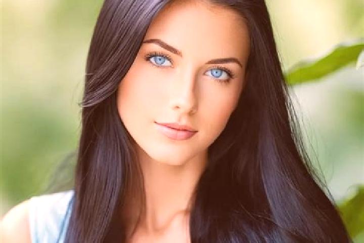 Iris, 29, a chestnut blue-eyed mediterranean companion based in Stra-Montanara-Pieve. Offering Roleplay, Couples, Massage, Party Girl. Available for incall a...