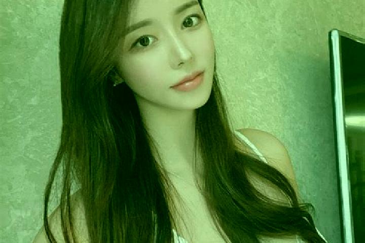 Iris, 29 — Escort in Antu, China