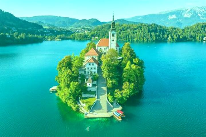 Iris, 29 — Escort in Bled, Slovenia