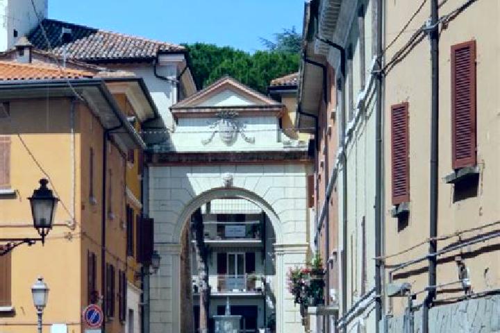 Iris, 29 — Escort in Fontanelice, Italy