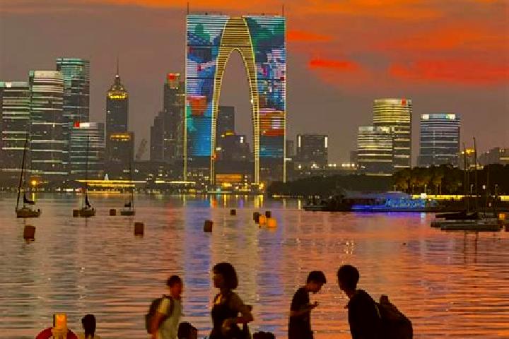 Iris, 29 — Escort in Jinji, China