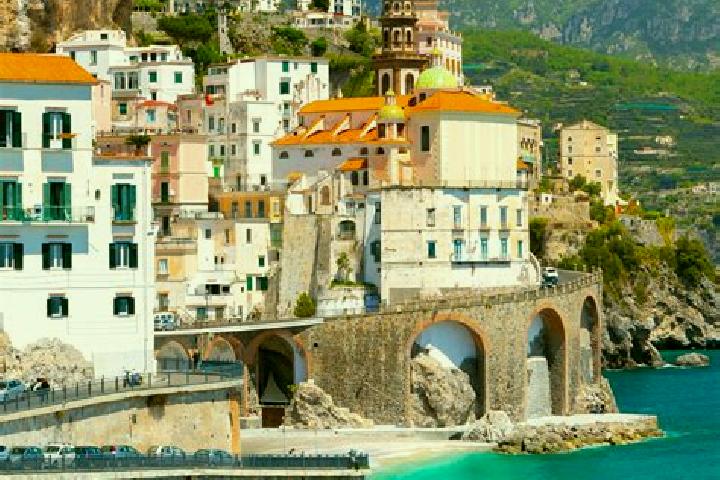 Iris, 29 — Escort in Postalesio, Italy
