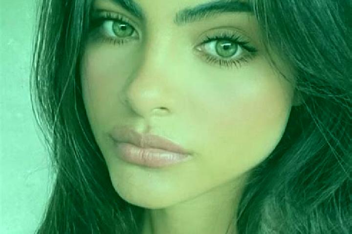 Iris, 30, a brunette amber-eyed indian companion based in Jamalpur. Offering 69, Girlfriend Experience, Prostate Massage, BDSM, A-Level. Available for incall...