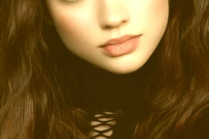 Iris, 30, a brunette blue-eyed european companion based in Poro. Offering Party Girl, Domination, Prostate Massage, Striptease. Available for incall and outc...