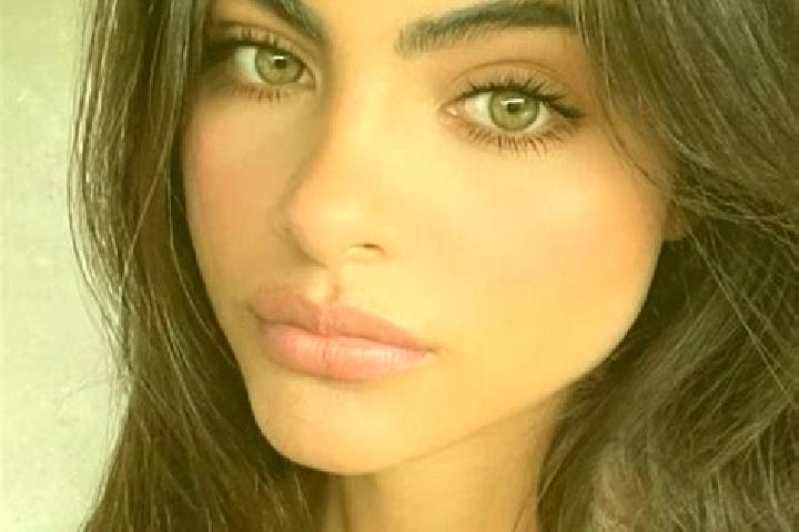 Iris, 30, a brunette green-eyed mediterranean companion based in Tavullia. Offering Girlfriend Experience, Couples, Dinner Date, Prostate Massage. Available ...