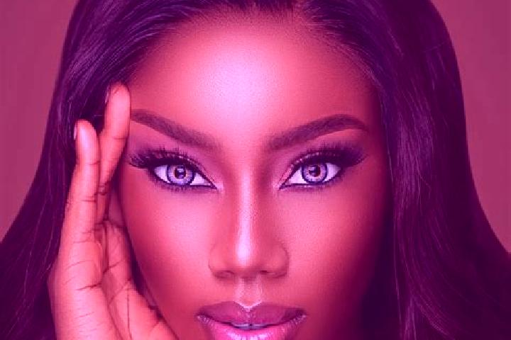 Iris, 30, a chestnut blue-eyed ebony companion based in Saint-Hubert. Offering Travel Companion, Couples, Tantra, Deep French Kissing. Available for incall a...