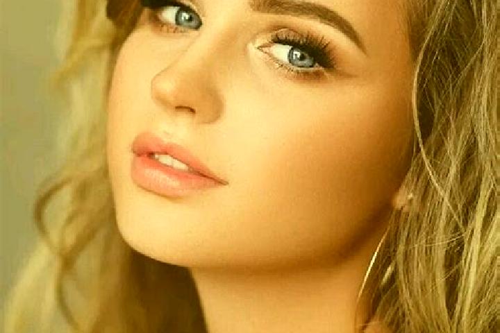 Iris, 30, a dark blonde blue-eyed caribbean companion based in Frankfurt (Oder). Offering Roleplay, Domination, A-Level, Massage. Available for incall and ou...