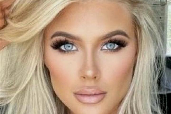 Iris, 30, a platinum blonde hazel-eyed mixed companion based in Anatoli. Offering Erotic Massage, Tantra, A-Level. Available for incall and outcall, overnigh...