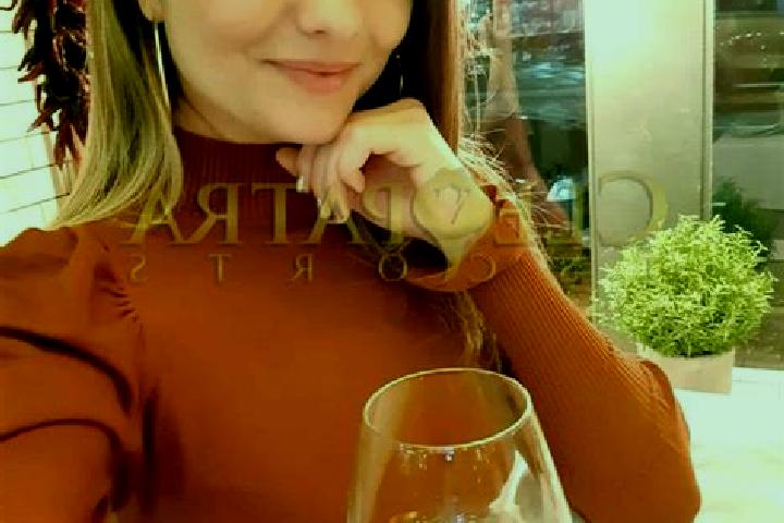 Iris, 30, a red blue-eyed mediterranean companion based in Cruet. Offering Dinner Date, OWO, Domination. Available for incall and outcall, overnight bookings...
