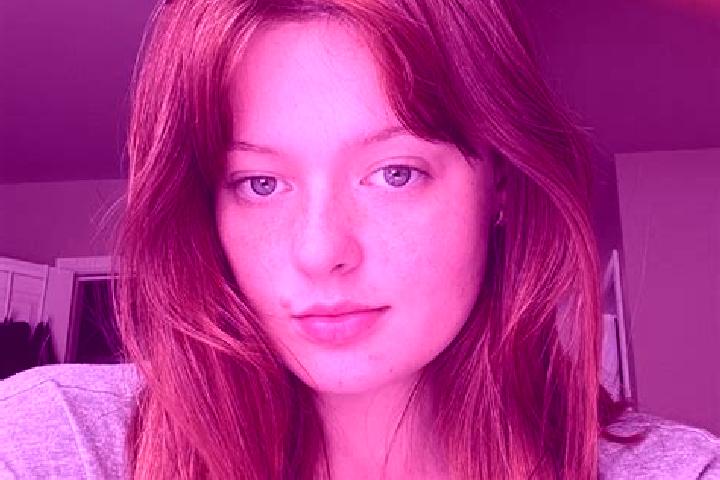 Iris, 30, a red grey-eyed middle eastern companion based in Brovello-Carpugnino. Offering A-Level, Striptease. Available for incall and outcall, overnight bo...