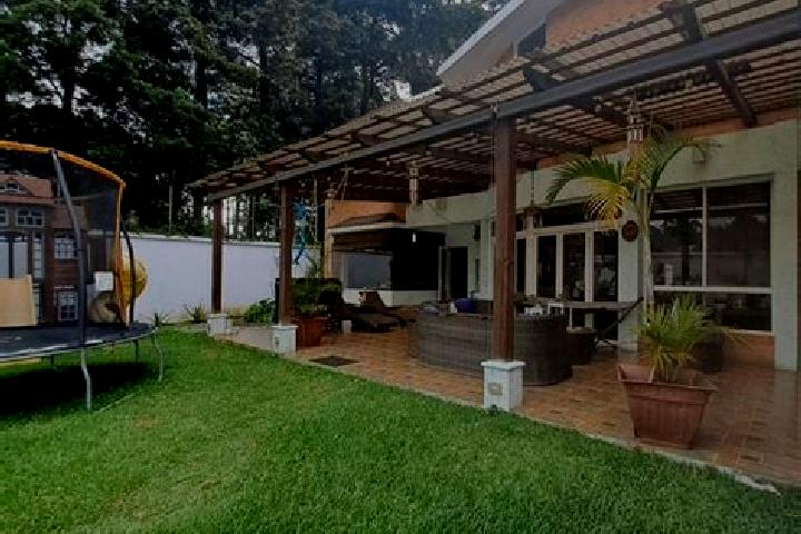 Iris, 30 — Escort in Fraijanes, Guatemala