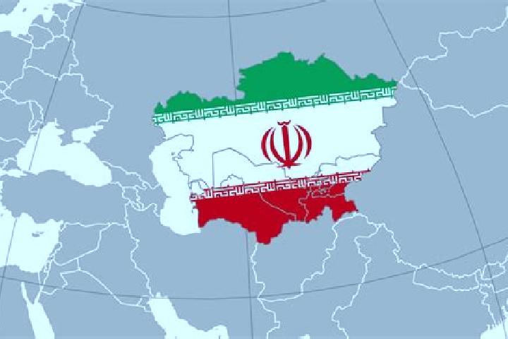 Iris, 30 — Escort in Koreyt-e Borumi, Iran