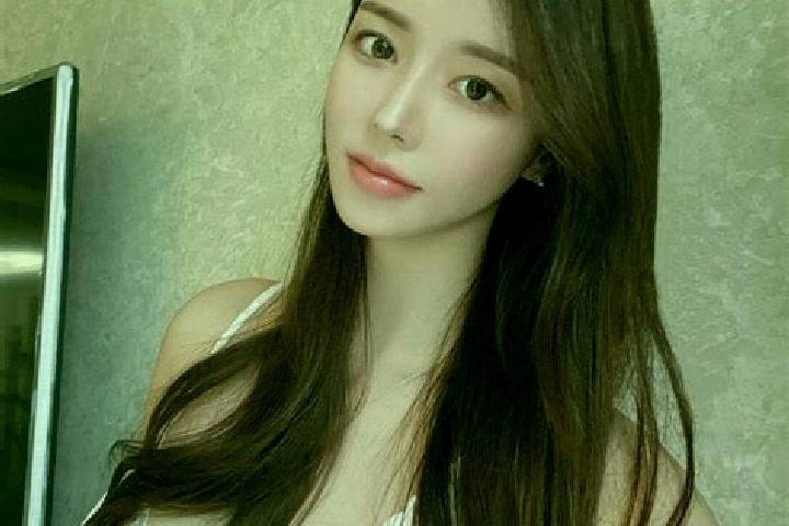 Iris, 30 — Escort in Liangcun, China
