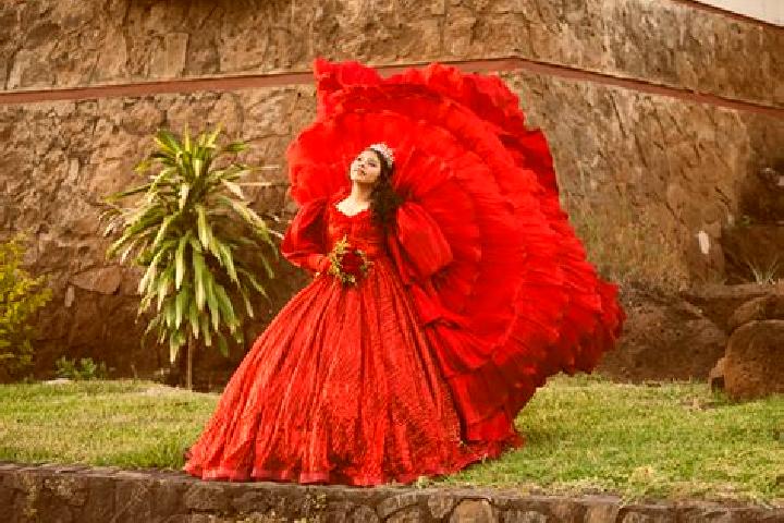Iris, 30 — Escort in Pajacuaran, Mexico