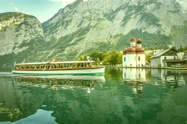 Iris, 30 — Escort in Sankt Bartholomae, Austria