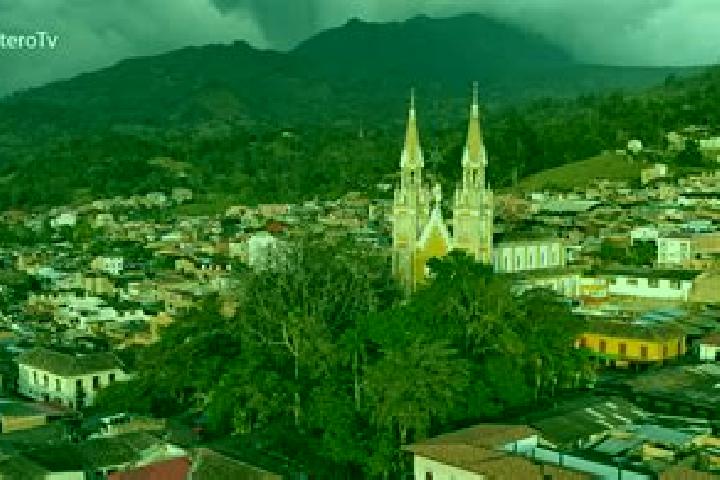 Iris, 30 — Escort in Sutatenza, Colombia