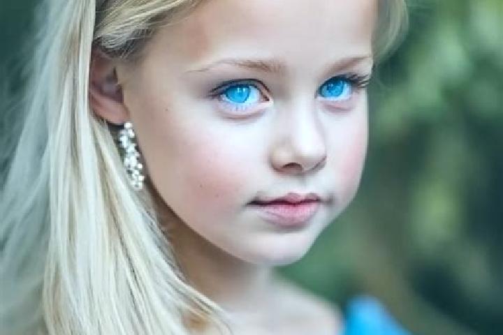 Iris, 31, a blonde blue-eyed caribbean companion based in Vaerttoe. Offering CIM, BDSM, Overnight, Party Girl. Available for incall and outcall, overnight bo...