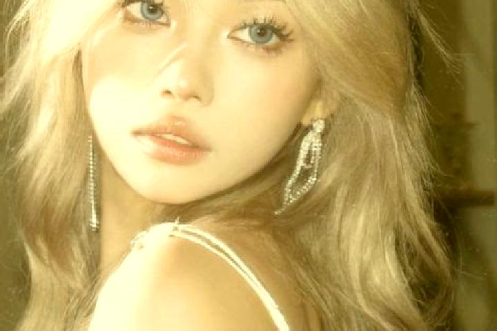 Iris, 31, a blonde brown-eyed asian companion based in Astara. Offering Massage, Travel Companion, Fetish. Available for incall and outcall, overnight bookin...
