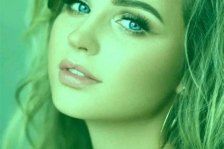 Iris, 31, a dark blonde blue-eyed caribbean companion based in Kassiri. Offering Girlfriend Experience, Erotic Massage, Overnight, Travel Companion, Tantra. ...