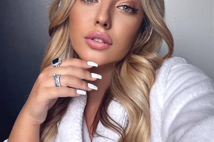 Iris, 31, a dark blonde dark-eyed latina companion based in Janglapa. Offering Fetish, Overnight, Striptease, Duos. Available for incall and outcall, overnig...