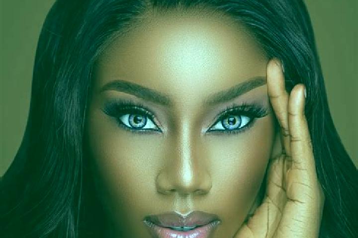 Iris, 31, a red blue-eyed ebony companion based in Brou-sur-Chantereine. Offering A-Level, OWO, Domination, Tantra. Available for incall and outcall, day and...