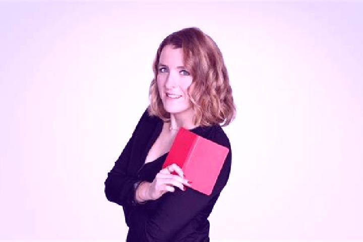 Iris, 31 — Escort in Buc, France