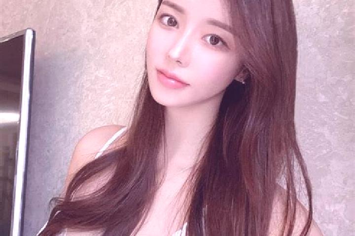 Iris, 31 — Escort in Ducheng, China