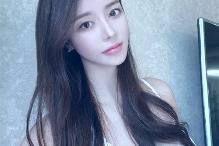 Iris, 31 — Escort in Hada, China