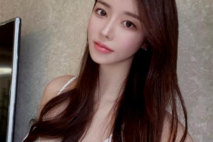 Iris, 31 — Escort in Hulinjia, China