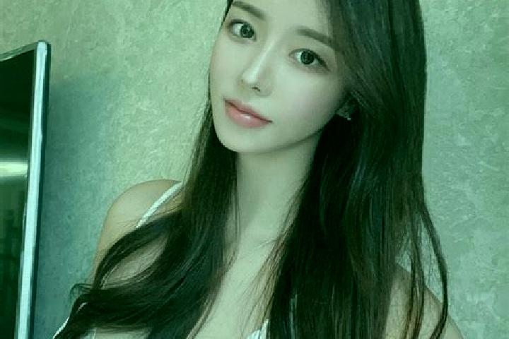 Iris, 31 — Escort in Jiuhe, China