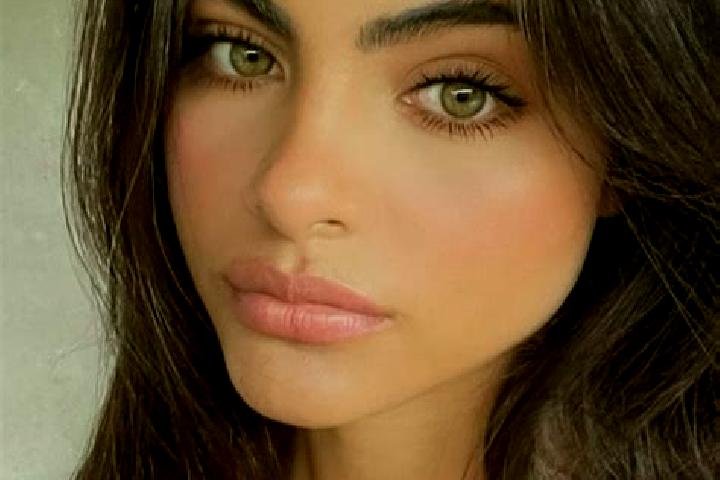 Iris, 32, a brunette green-eyed european companion based in Banwell. Offering Overnight, Party Girl, Travel Companion, Duos, Tantra. Available for incall and...