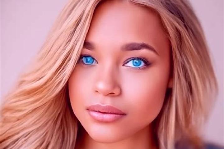 Iris, 32, a dark blonde blue-eyed latina companion based in Kornhill. Offering Domination, 69, CIM. Available for incall and outcall, overnight bookings avai...
