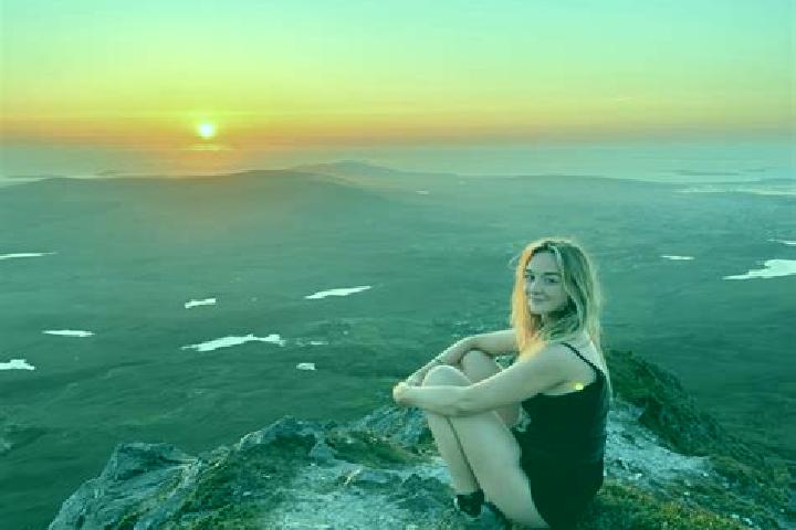 Iris, 32 — Escort in Kincora, Canada