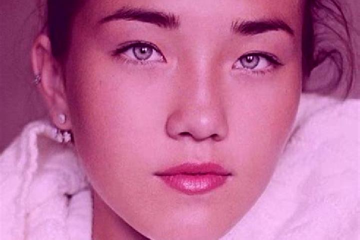 Iris, 33, a auburn amber-eyed caucasian companion based in Foster. Offering Massage, A-Level, Fetish. Available for incall and outcall, overnight bookings av...