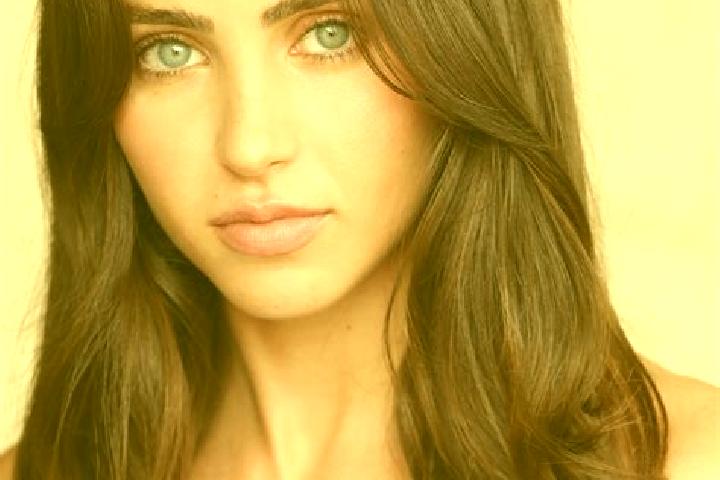 Iris, 33, a brunette brown-eyed european companion based in Longsha. Offering Dinner Date, Domination, Massage, Overnight. Available for incall and outcall, ...