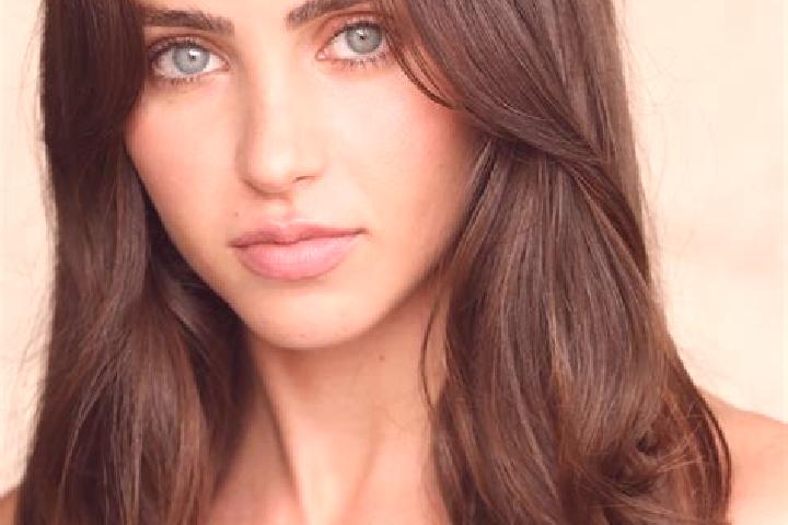 Iris, 33, a brunette dark-eyed mixed companion based in Guara. Offering CIM, Striptease, Fetish. Available for incall and outcall, overnight bookings available.