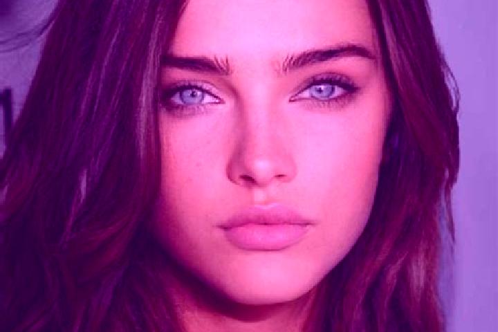 Iris, 33, a brunette grey-eyed mixed companion based in Bolands. Offering Overnight, OWO, Couples, CIM. Available for incall and outcall, day and evening dates.