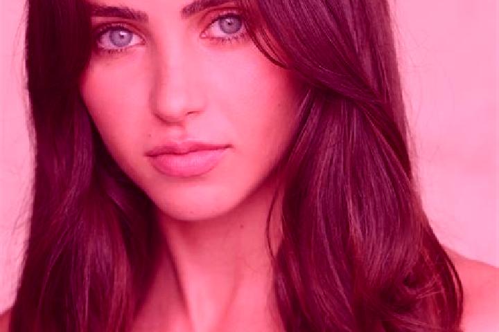 Iris, 33, a brunette hazel-eyed ebony companion based in Los Tumines. Offering Tantra, Dinner Date, GFE. Available for incall and outcall, overnight bookings...