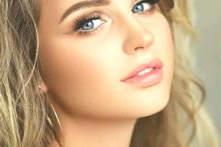 Iris, 33, a dark blonde blue-eyed asian companion based in Yport. Offering Prostate Massage, Fetish, Travel Companion, Party Girl. Available for incall and o...