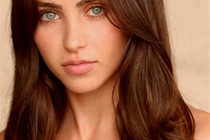 Iris, 33, a red dark-eyed mixed companion based in Gbanleu. Offering Fetish, OWO, Roleplay, Duos. Available for incall and outcall, day and evening dates.