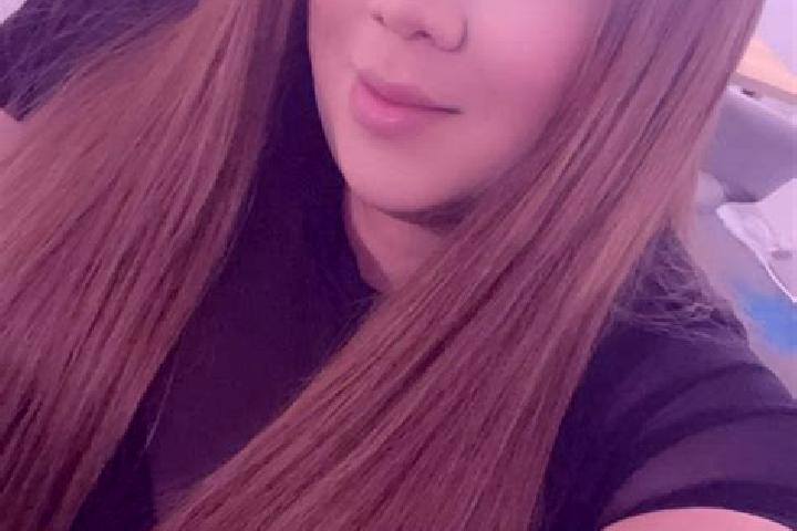 Iris, 33 — Escort in Beaumont-la-Ronce, France