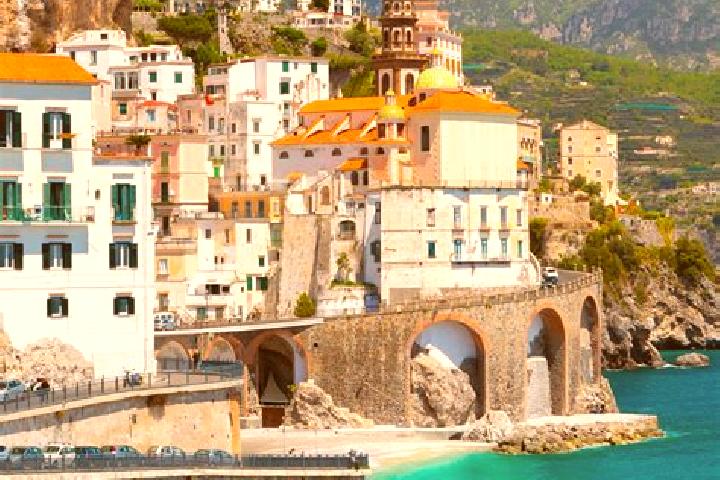 Iris, 33 — Escort in Brancaleone, Italy