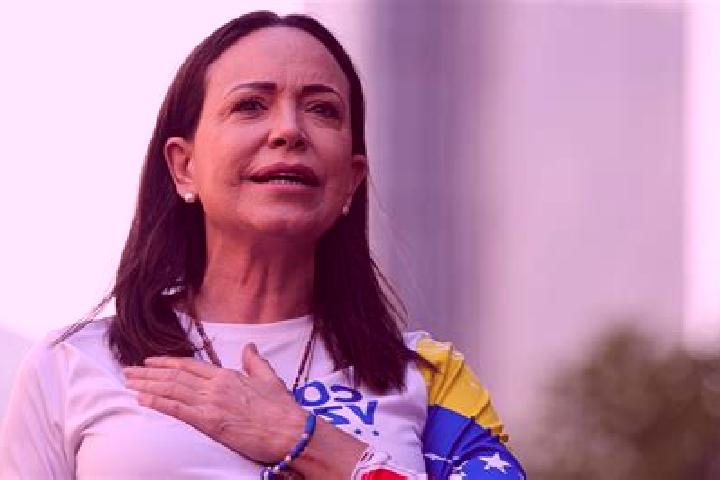 Iris, 33 — Escort in Mene de Mauroa, Venezuela