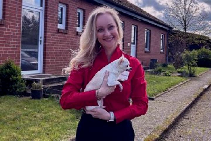 Iris, 33 — Escort in Wasbek, Germany