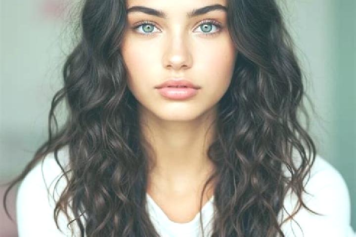Iris, 34, a auburn amber-eyed mediterranean companion based in Cipasang. Offering Domination, Striptease, Girlfriend Experience. Available for incall and out...