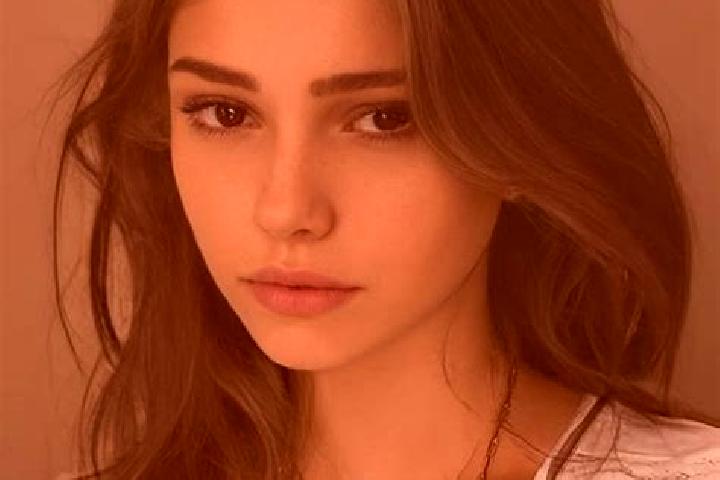 Iris, 34, a chestnut grey-eyed slavic companion based in Fossato di Vico. Offering OWO, Fetish, Party Girl, GFE, Girlfriend Experience. Available for incall ...