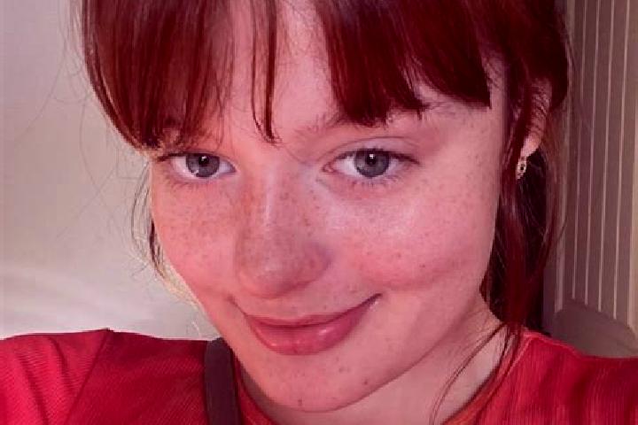Iris, 34, a red grey-eyed slavic companion based in Nowsolia Gaon. Offering BDSM, Travel Companion, Party Girl. Available for incall and outcall, overnight b...