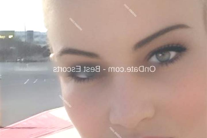 Iris, 34 — Escort in Cheswick, United States