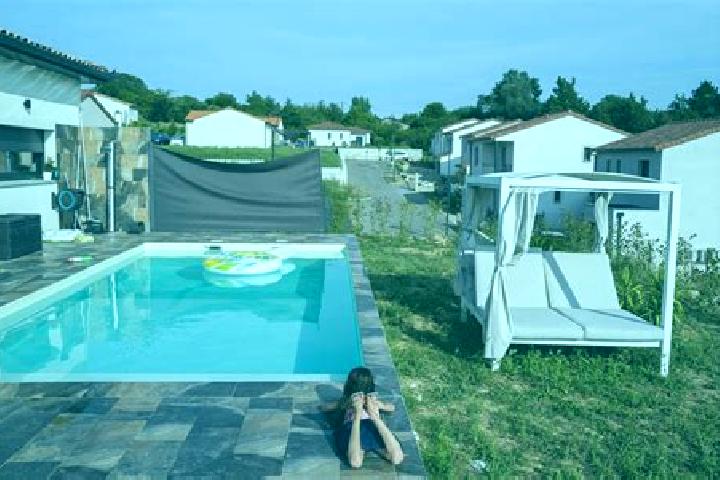 Iris, 34 — Escort in La Tour-de-Treme, Switzerland