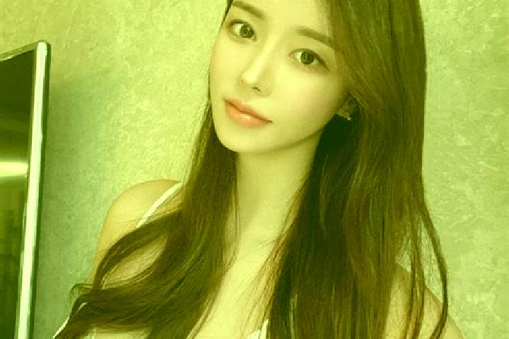 Iris, 34 — Escort in Liaogao, China